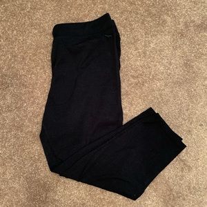 Comfy Capri Leggings 🖤✨
